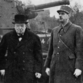 Guerre 1939-1945. Winston Churchill, le général Wladyslaw Sikorski et le général de Gaulle, lors d'une inspection des unités de l'armée britannique, 1941. © crédits photos Ullstein Bild / Roger-Viollet